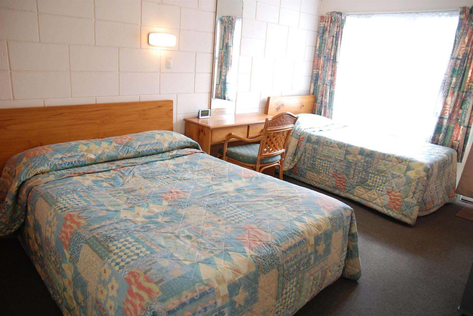 Manhattan Lodge Motel Hamilton Eksteriør bilde